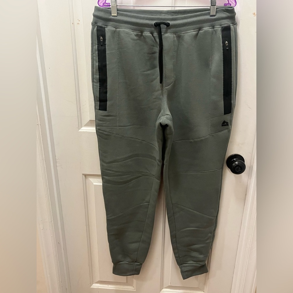 EUC RBX Men’s Green Joggers - Size Large
